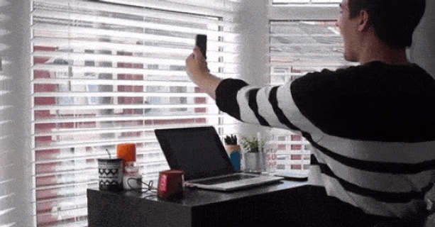 GIF: Digitale Präsenz